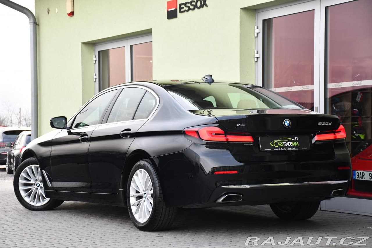 2021 BMW 5-SERIES - 3