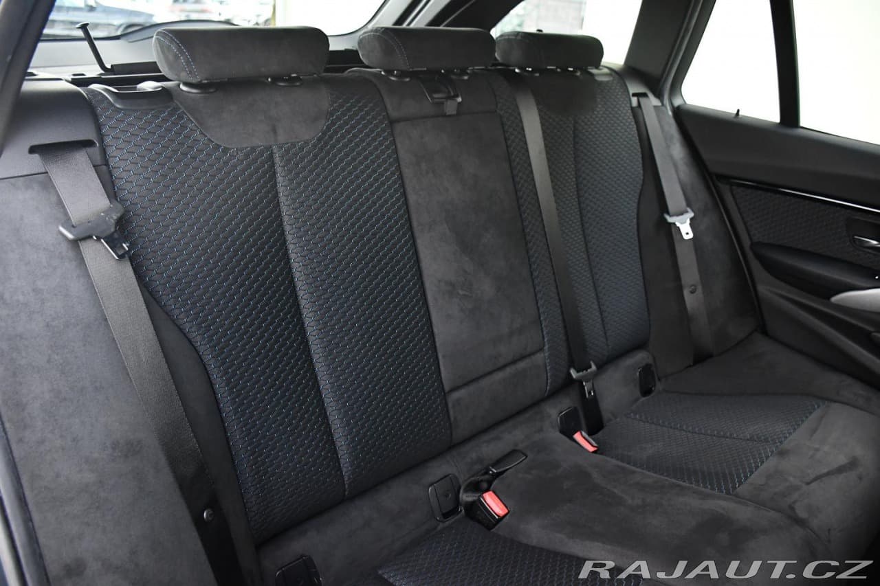 2017 BMW 3-Series - 17