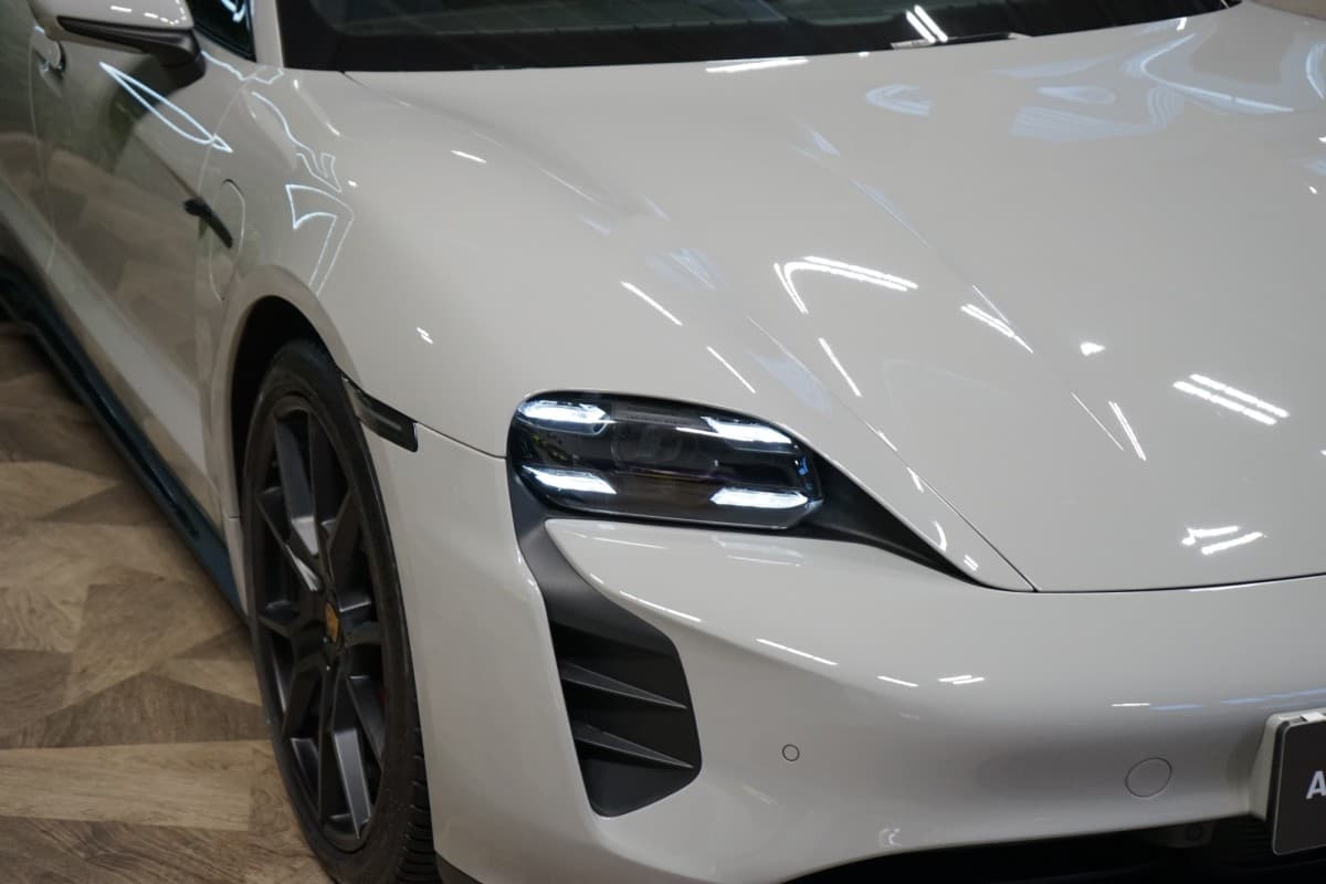 2023 Porsche Taycan - 4