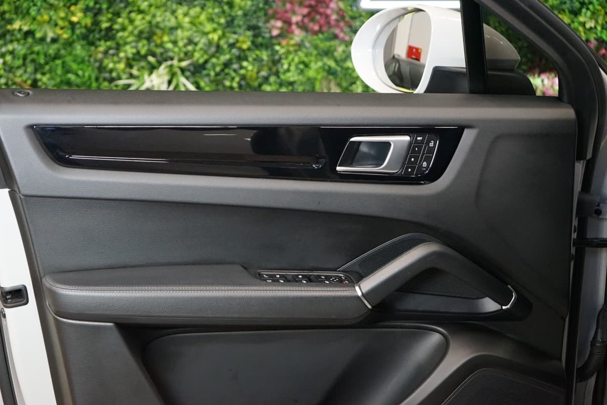 2022 Porsche Cayenne - 13