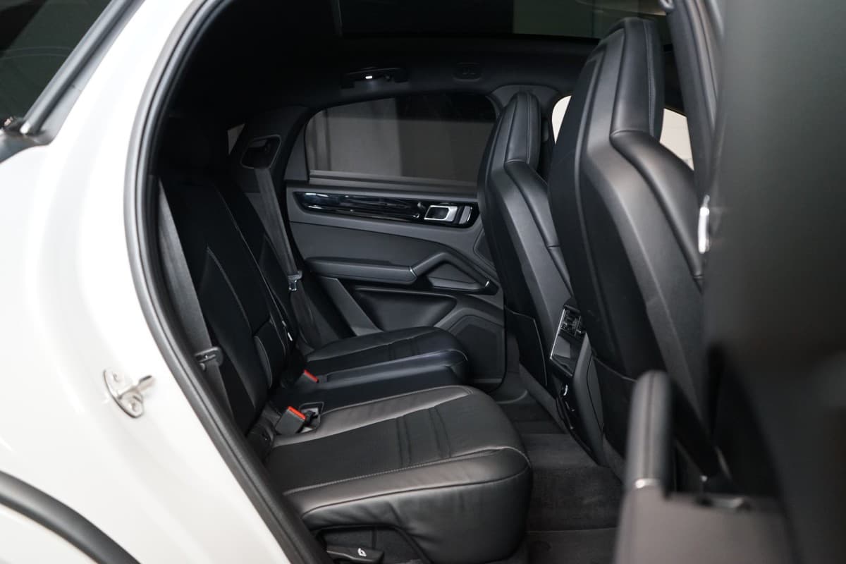 2022 Porsche Cayenne - 19