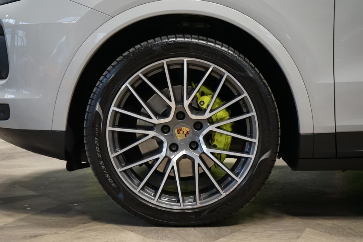 2022 Porsche Cayenne - 9