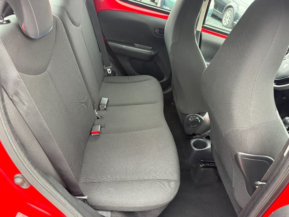 2015 Peugeot 108 - 10