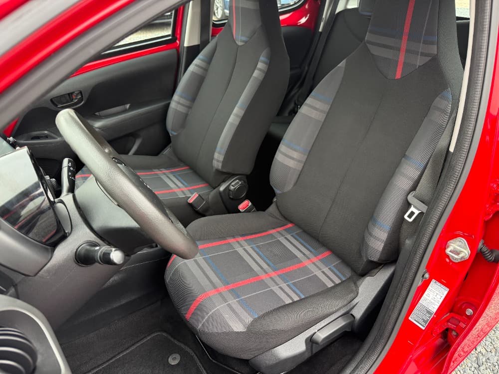 2015 Peugeot 108 - 12