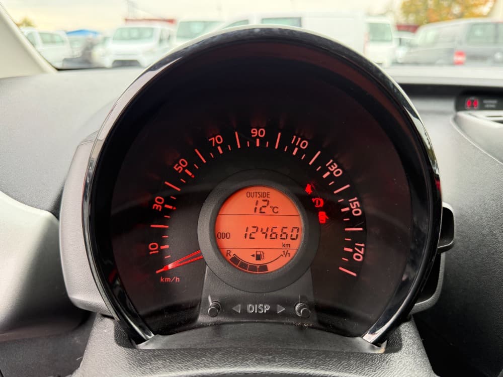 2015 Peugeot 108 - 14