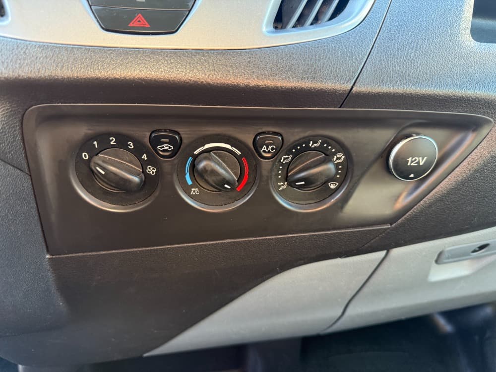 2015 Ford Transit - 17