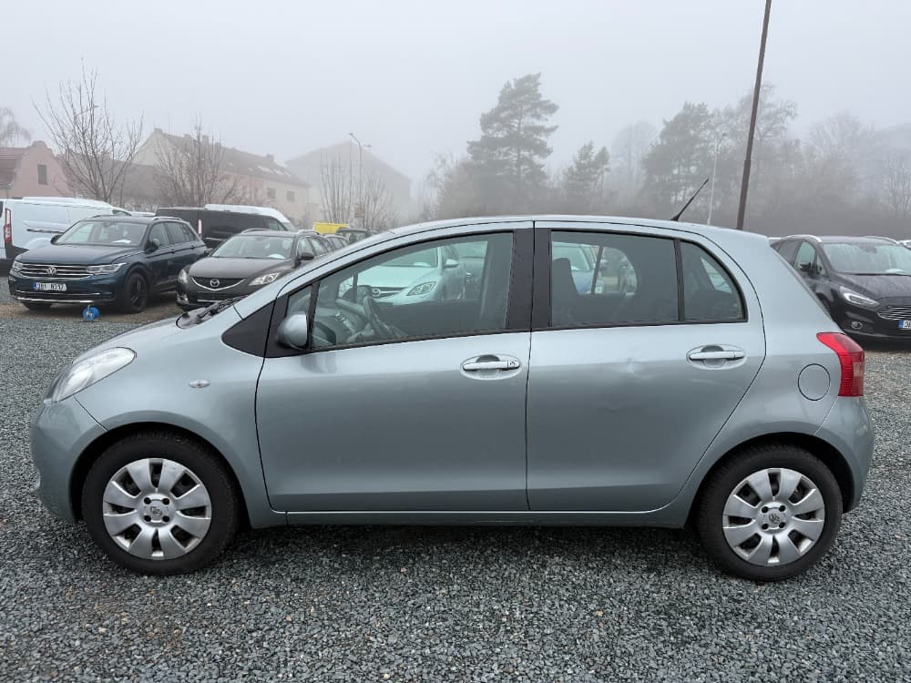 2008 Toyota Yaris - 9