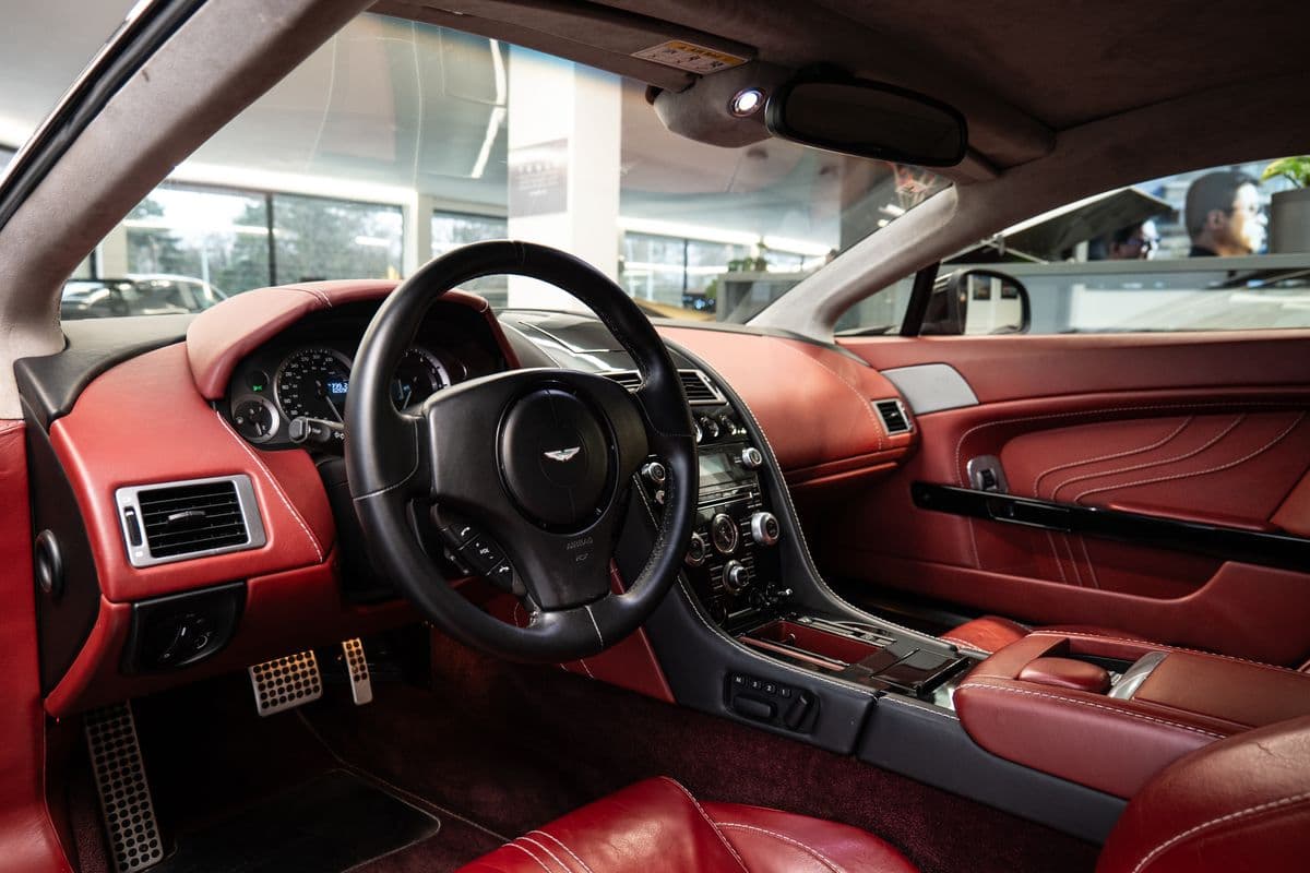 2012 Aston Martin Vantage - 5