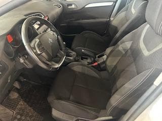 2013 Citroen C4 - 11