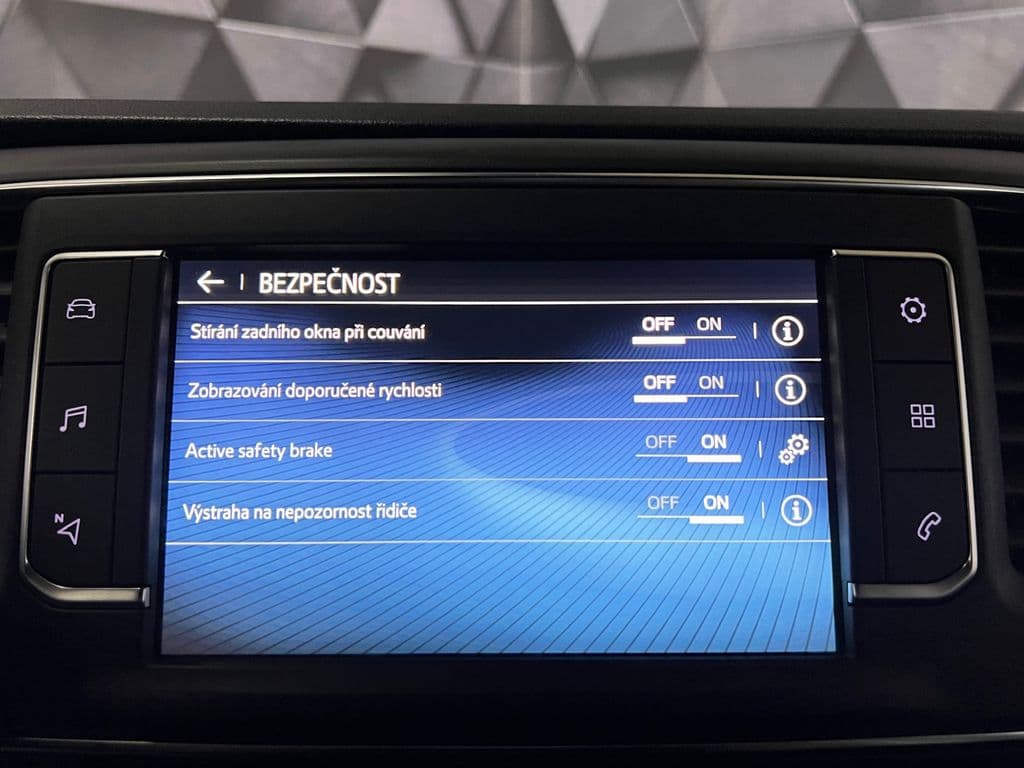 2020 Toyota Proace - 20