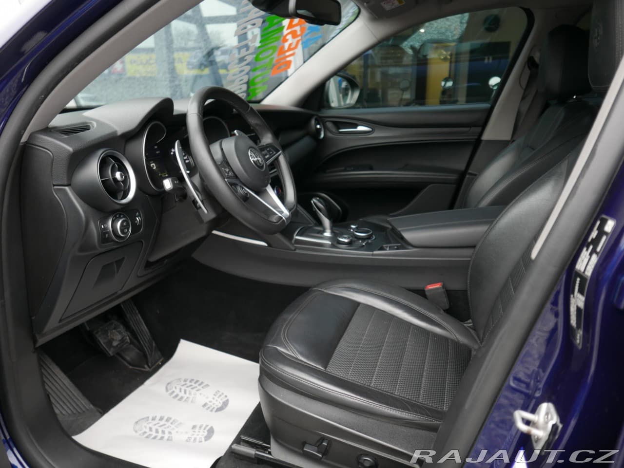 2017 Alfa Romeo Stelvio - 18