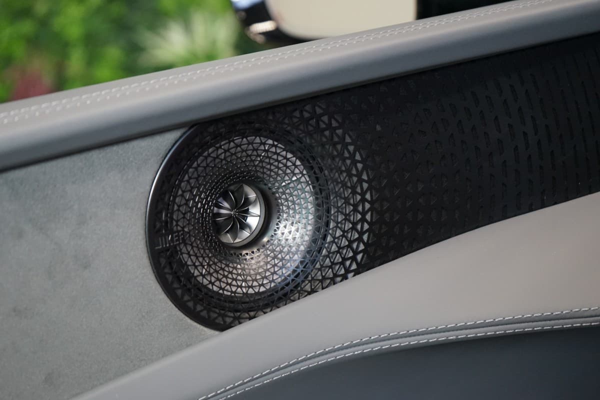 2025 Lotus Emeya - 14