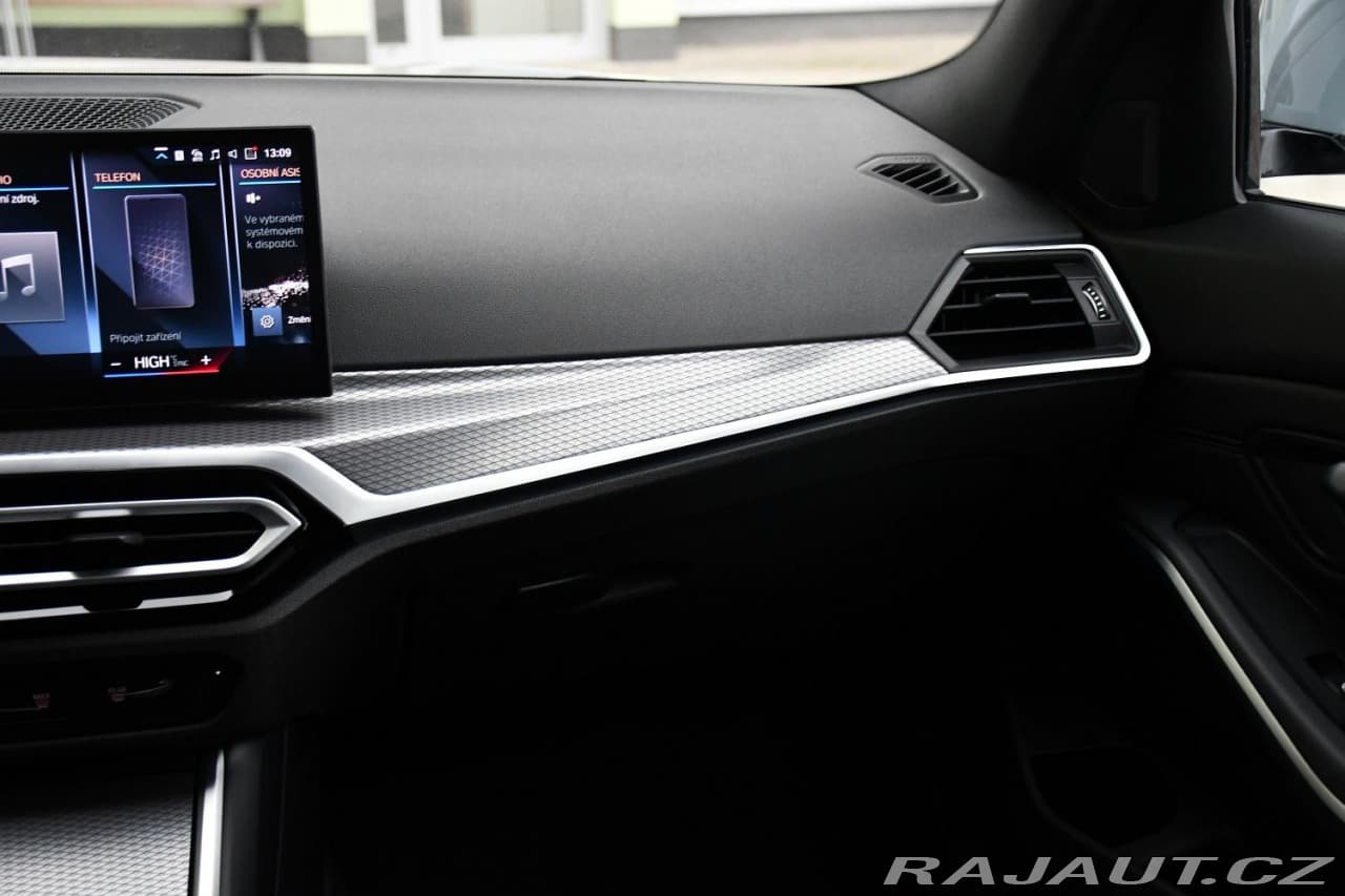 2024 BMW 3-Series - 12