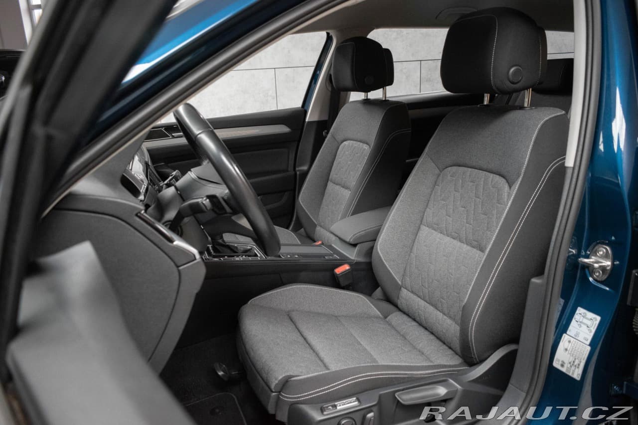 2022 Volkswagen Passat - 10