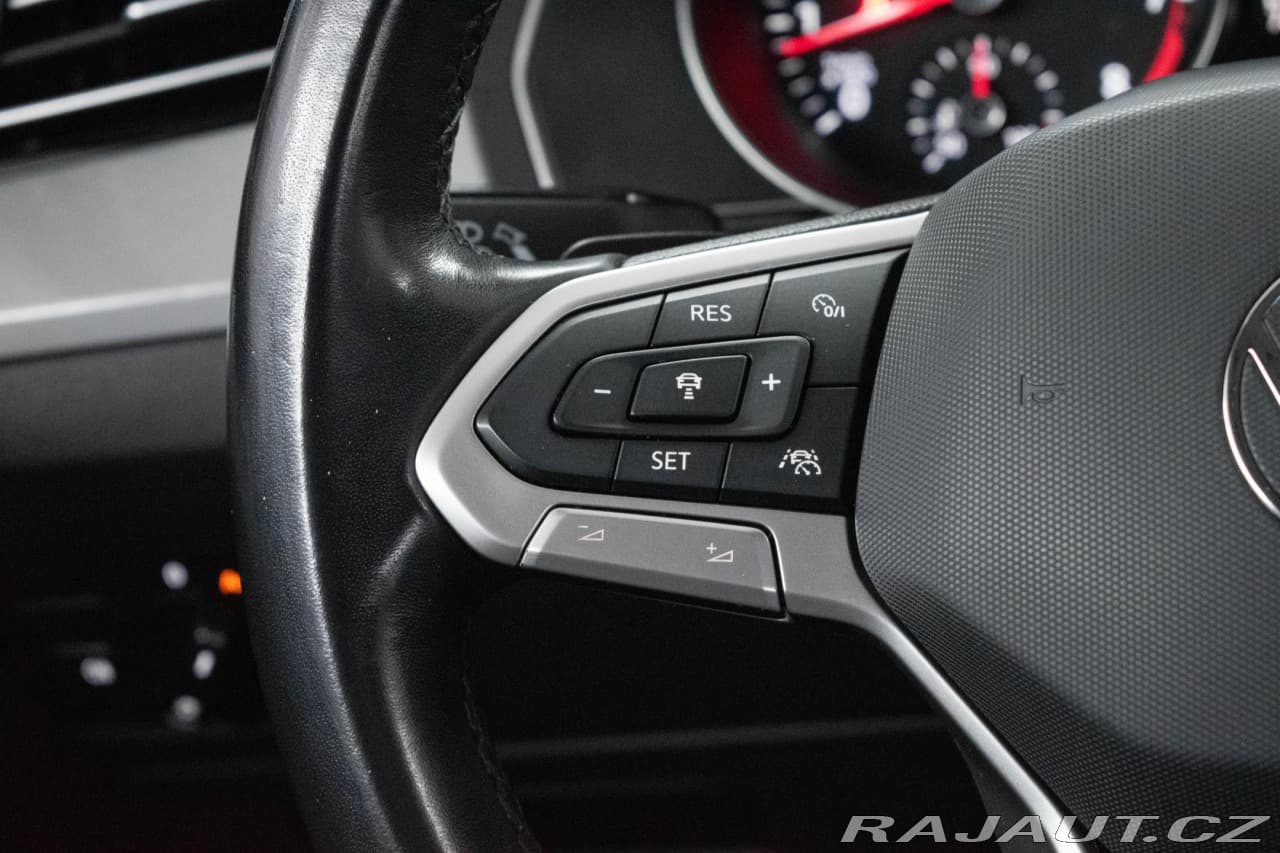 2022 Volkswagen Passat - 17