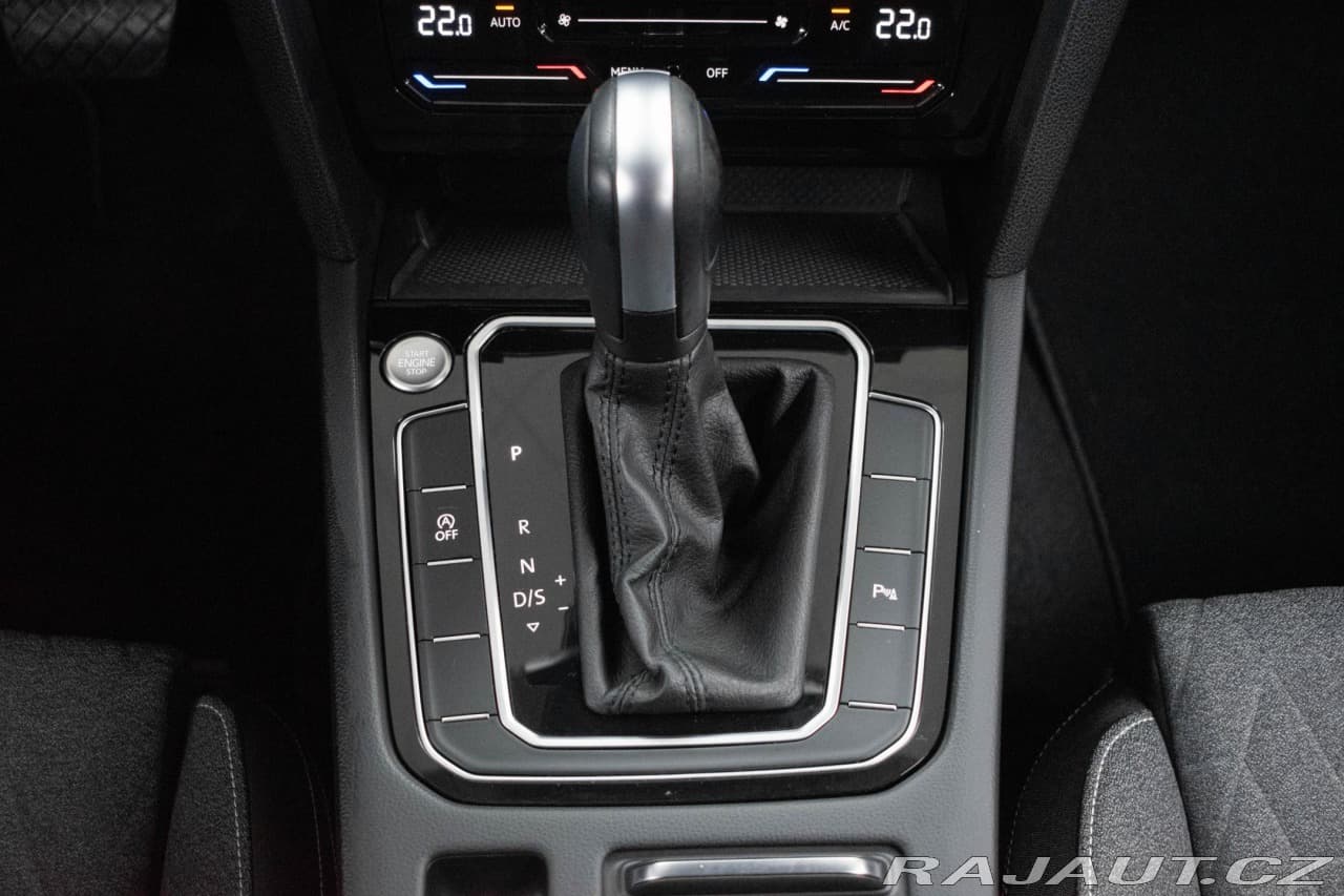 2022 Volkswagen Passat - 20