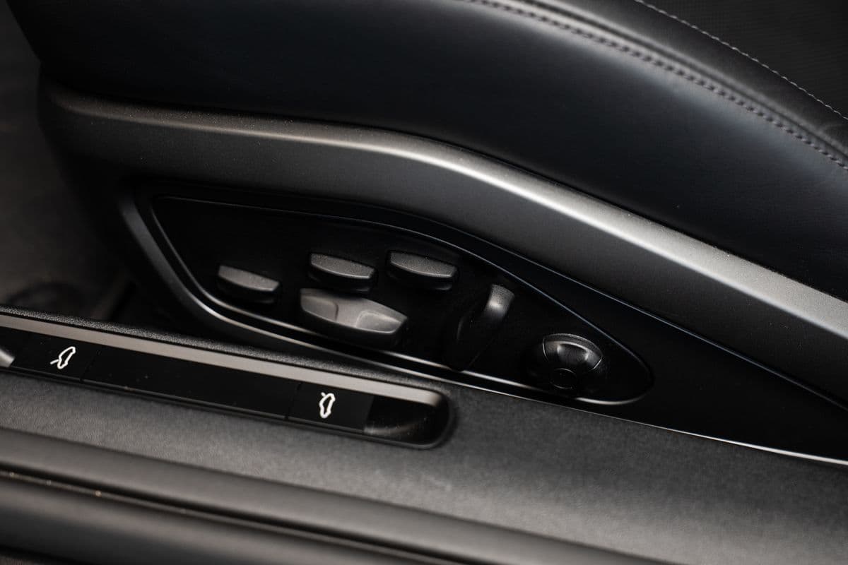 2025 Porsche 911 - 9