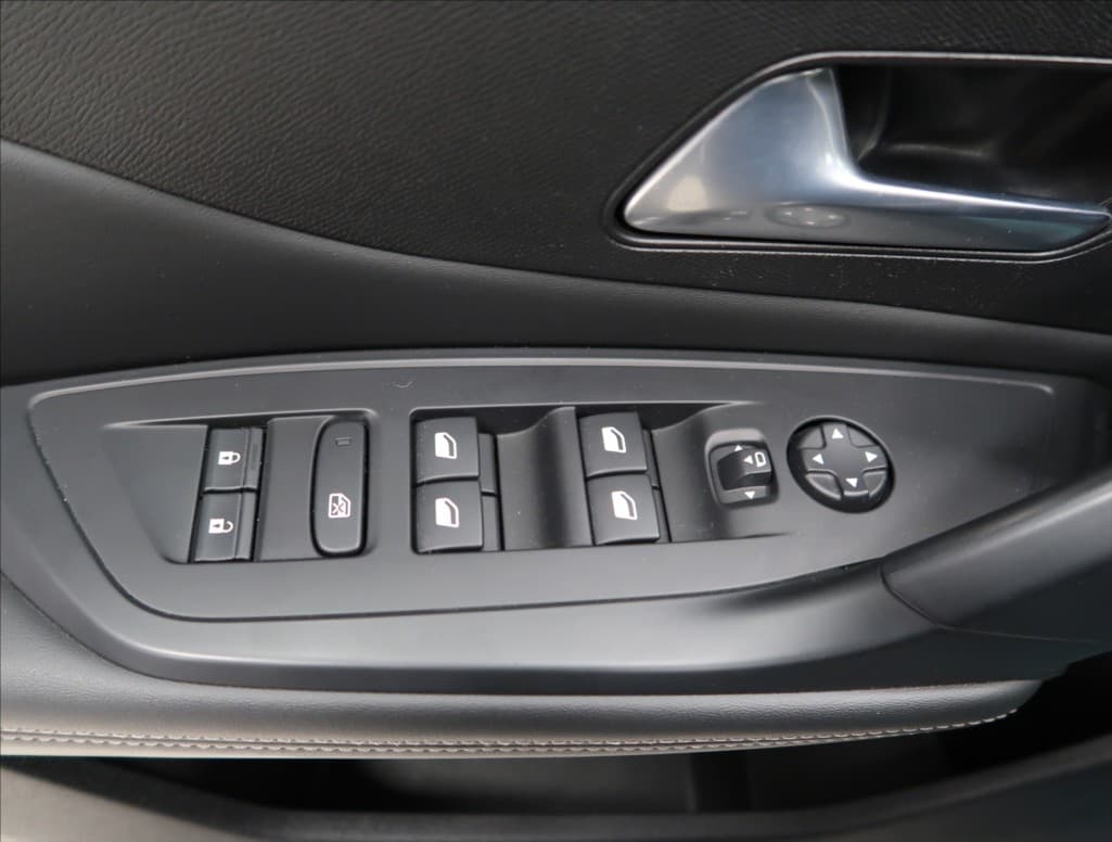 2024 Peugeot 308 - 14