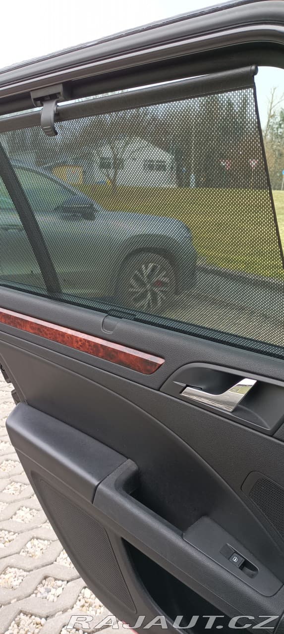 2010 Škoda Superb - 11