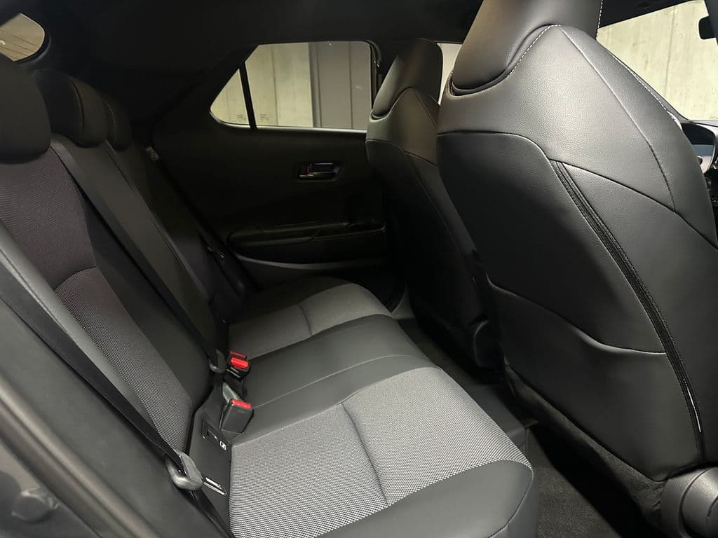 2025 Toyota C-Hr - 10