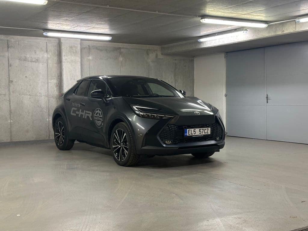 2025 Toyota C-Hr - 3