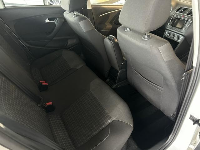 2016 Volkswagen Polo - 20