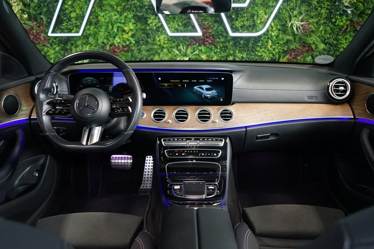 2020 Mercedes-Benz E-Class - 20