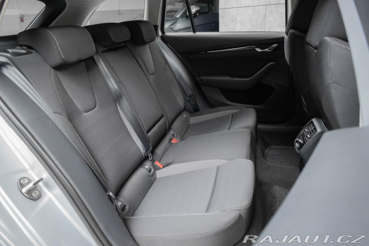 2022 Škoda Octavia - 12