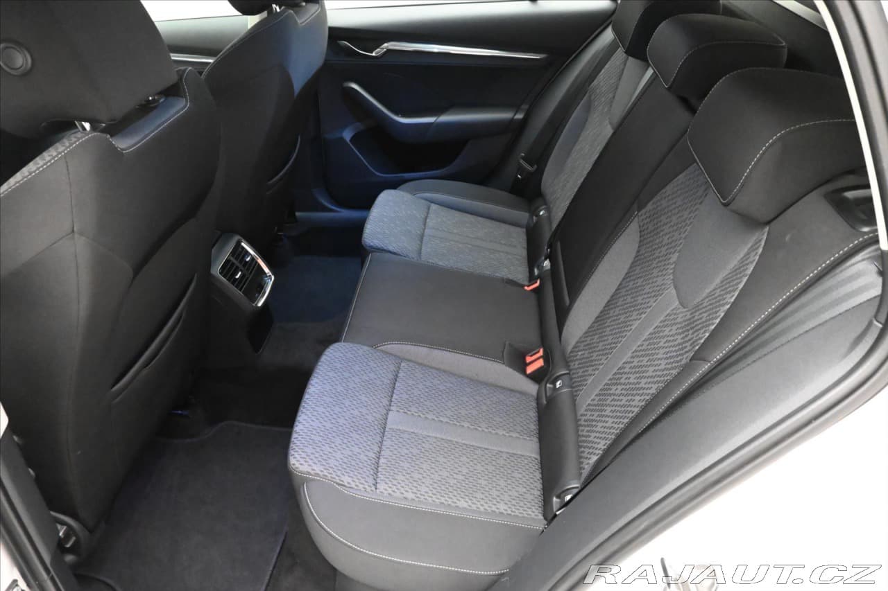 2022 Škoda Octavia - 14