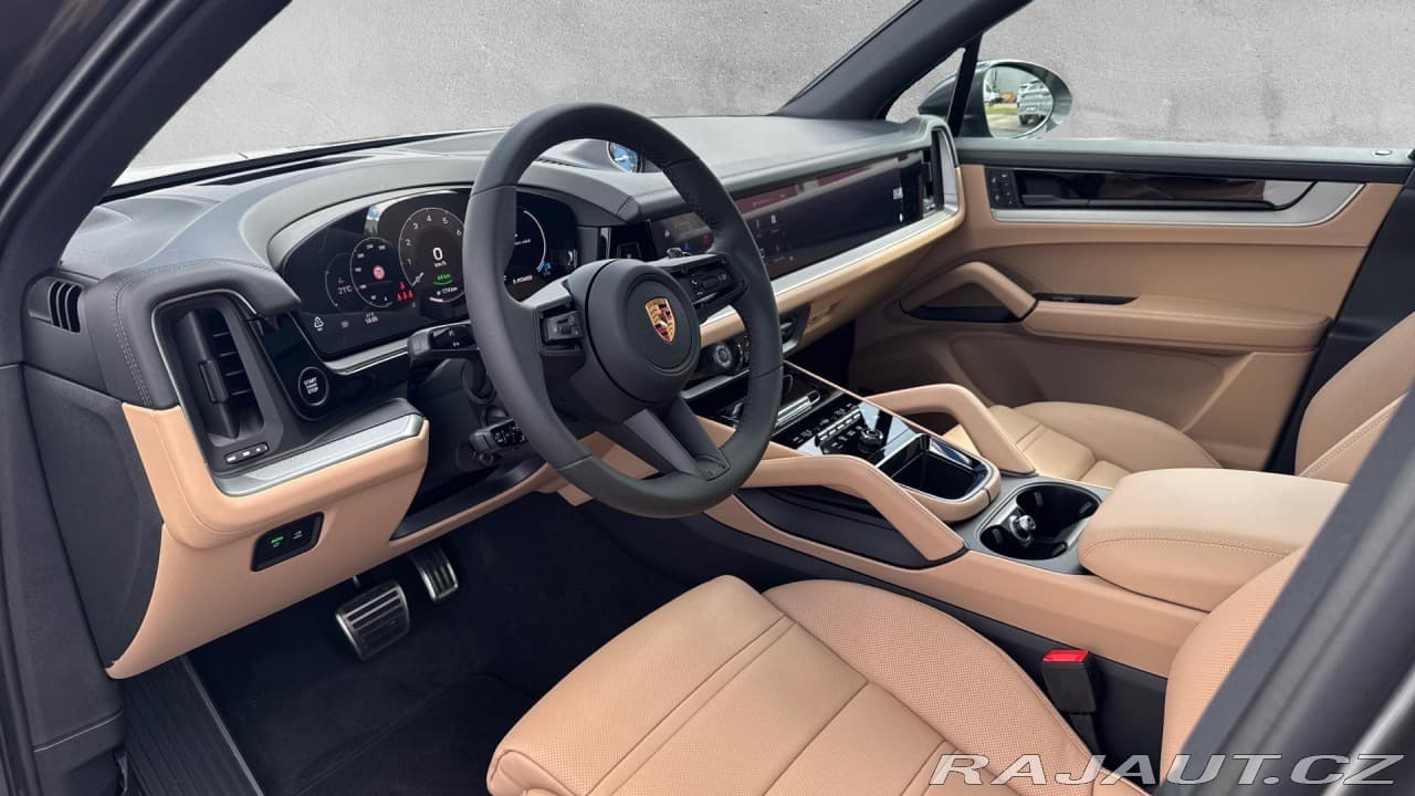 2025 Porsche Cayenne - 15