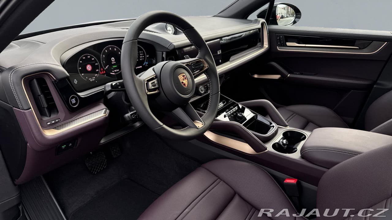 2025 Porsche Cayenne - 15