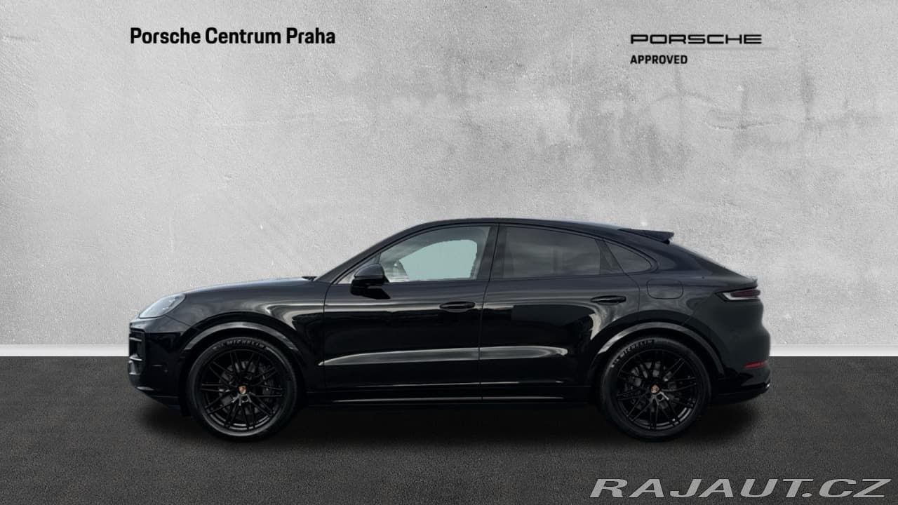 2025 Porsche Cayenne - 3