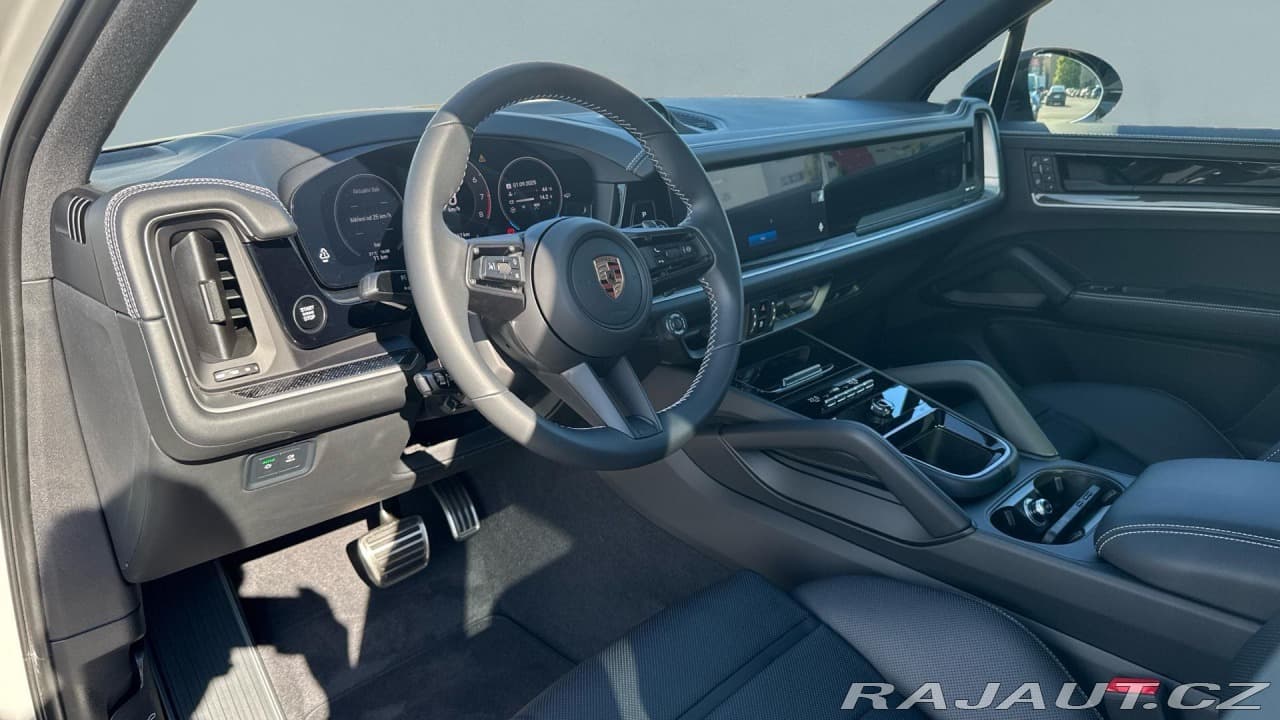 2025 Porsche Cayenne - 15