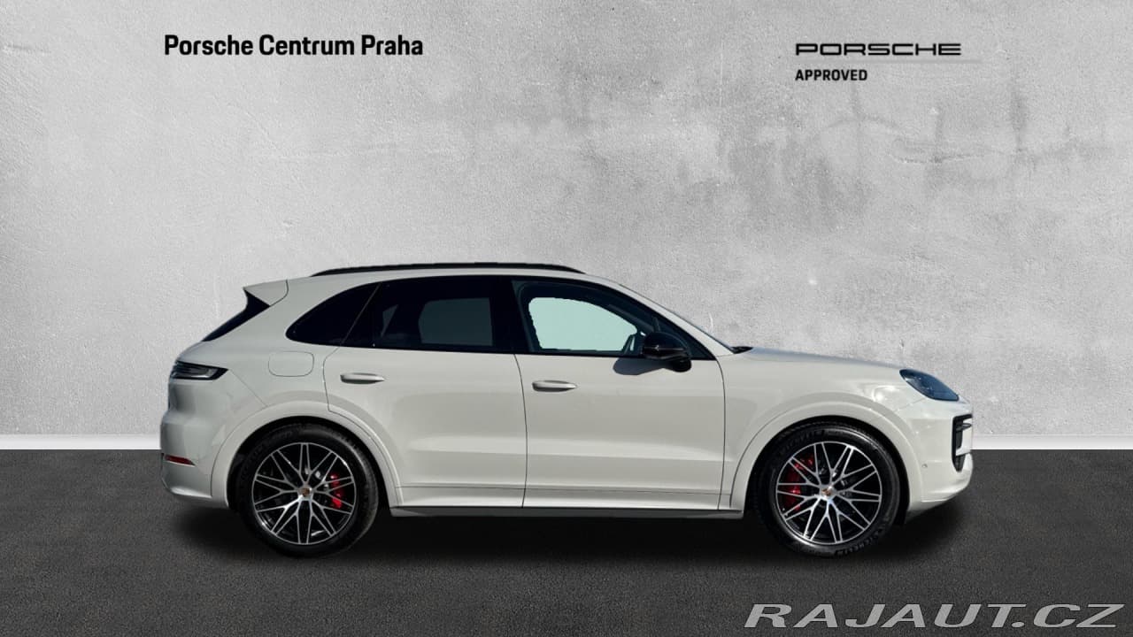 2025 Porsche Cayenne - 5