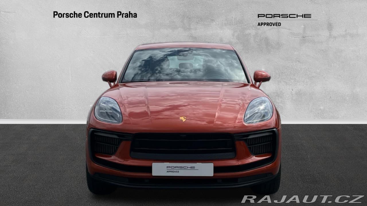 2022 Porsche Macan - 2