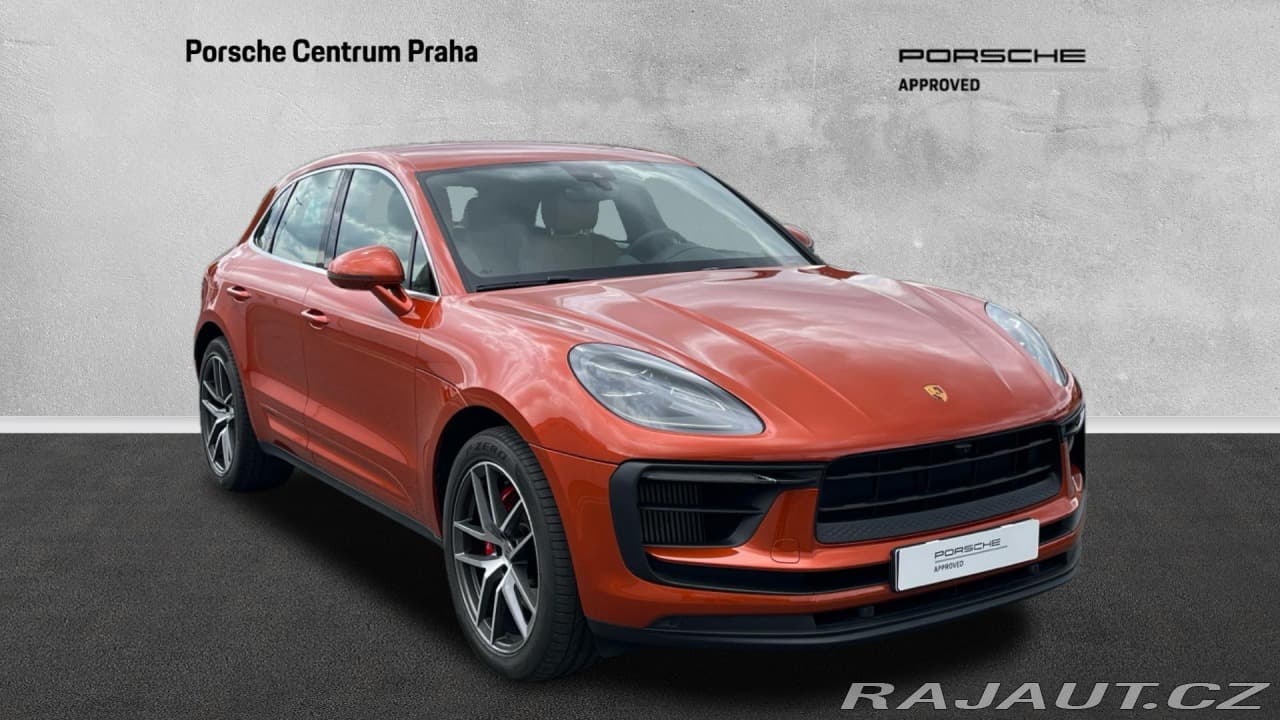 2022 Porsche Macan - 4
