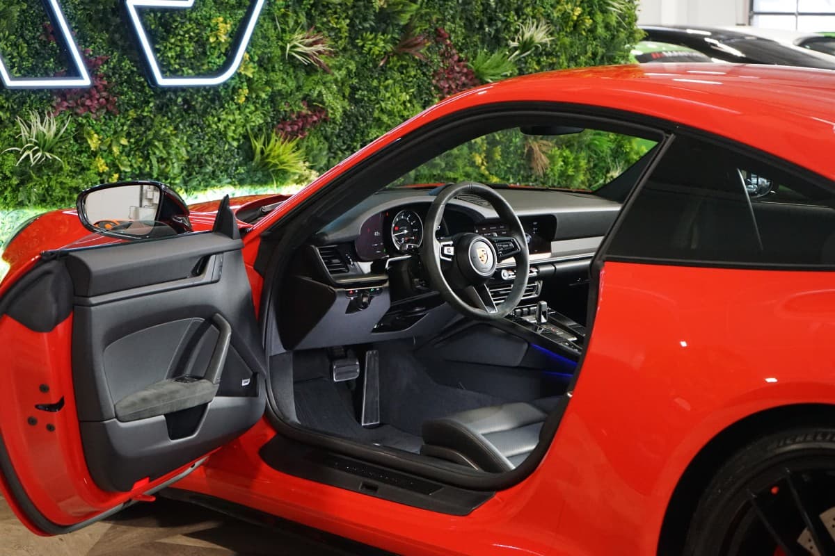 2022 Porsche 911 - 11