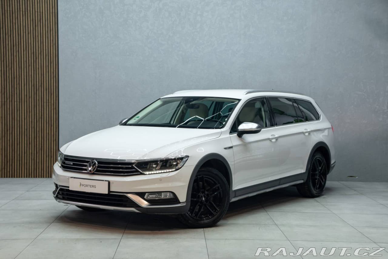 2019 Volkswagen Passat - 2