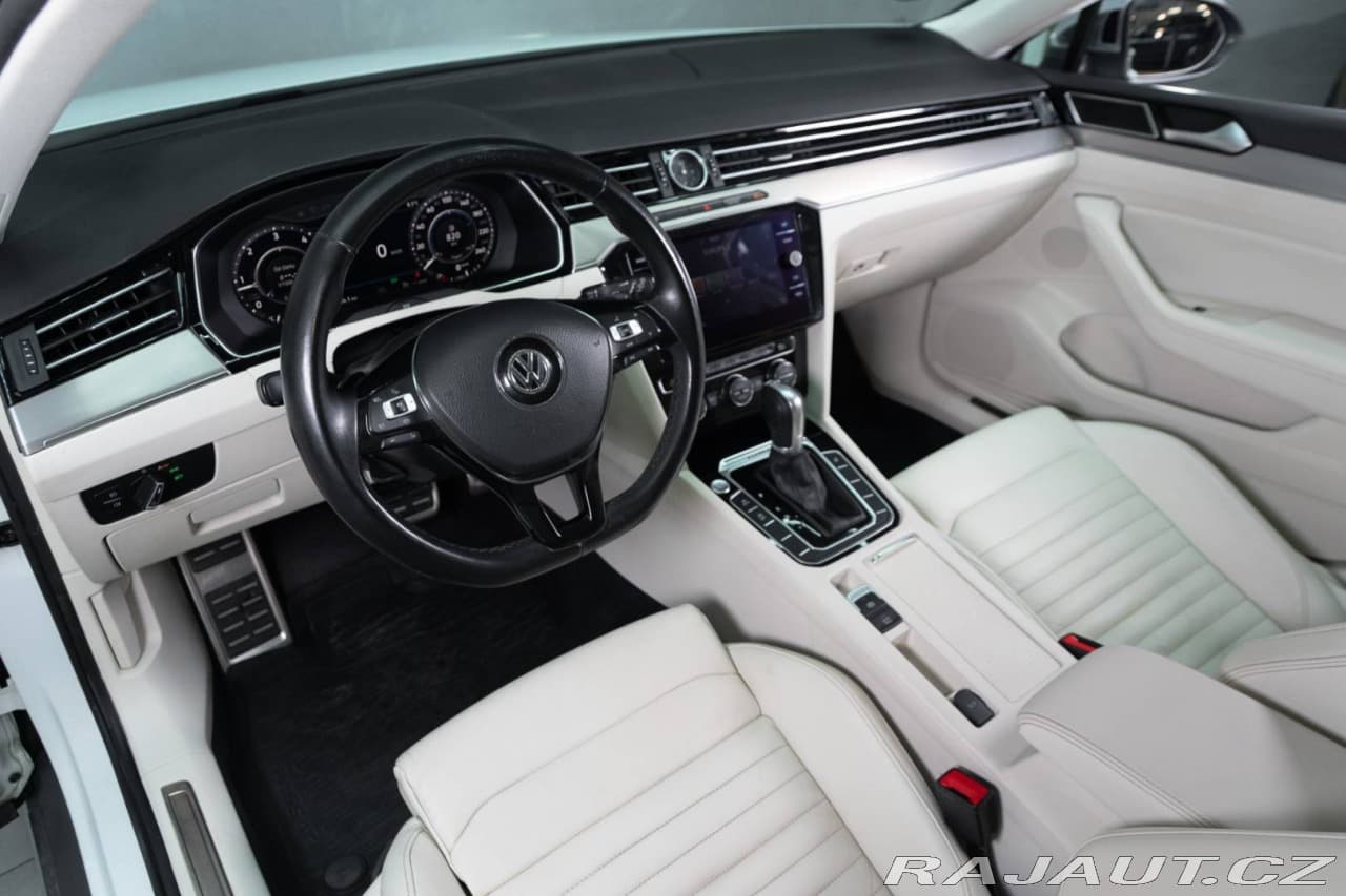 2019 Volkswagen Passat - 6