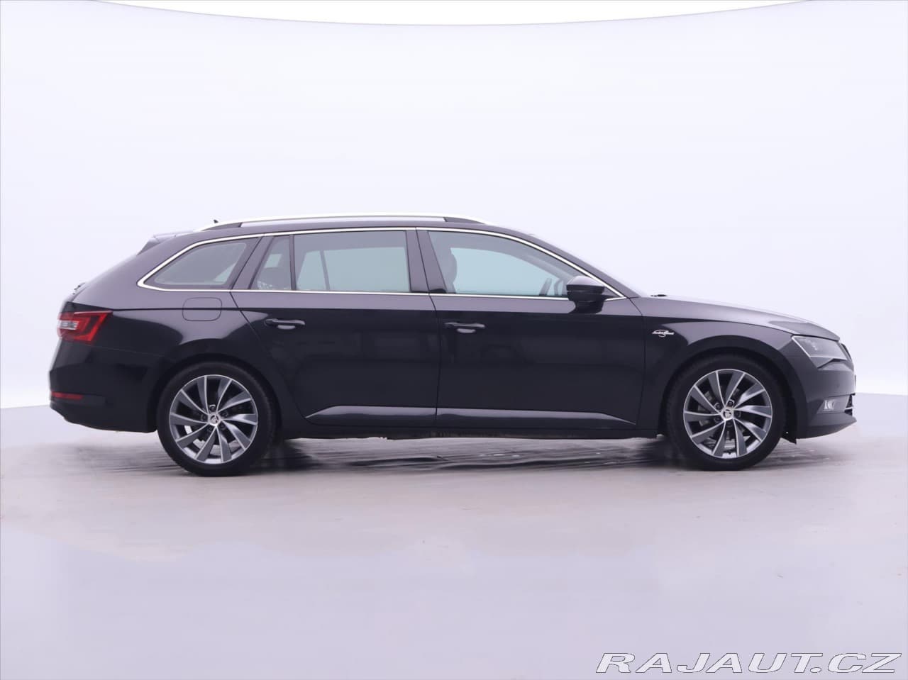 2017 Škoda SUPERB - 8