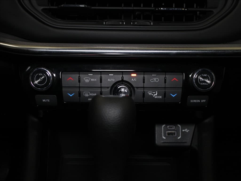 2021 Jeep Compass - 17