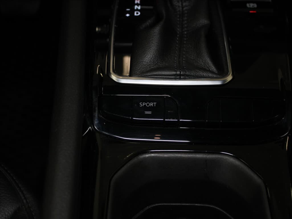 2021 Jeep Compass - 18