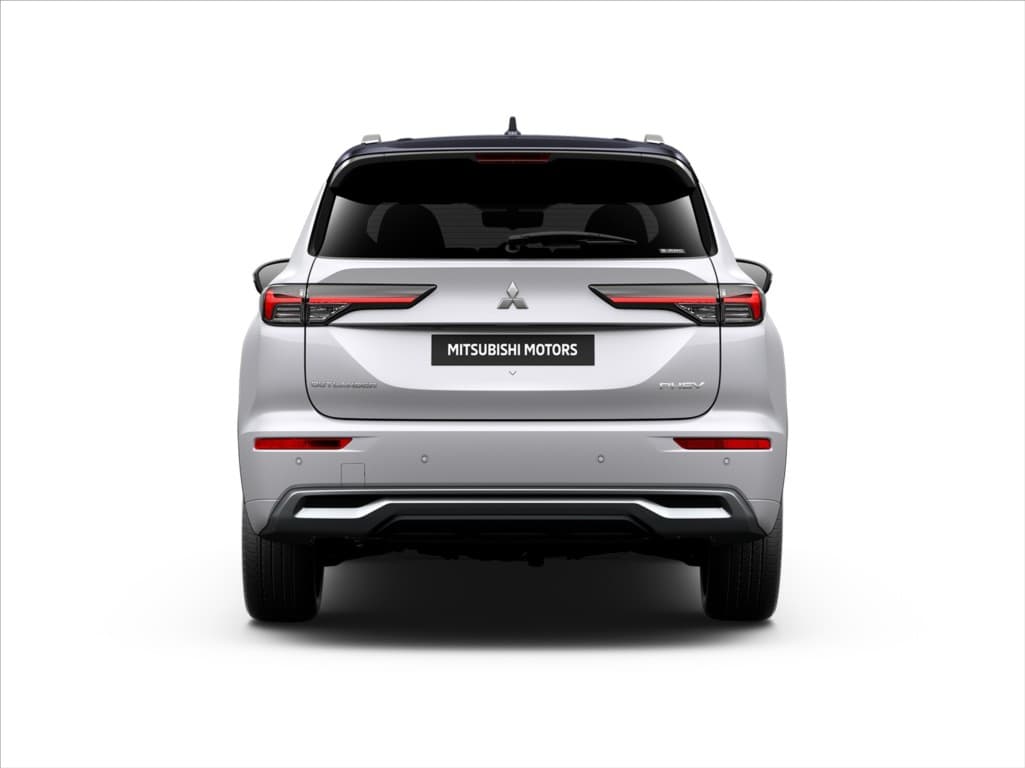 2025 Mitsubishi Outlander - 10
