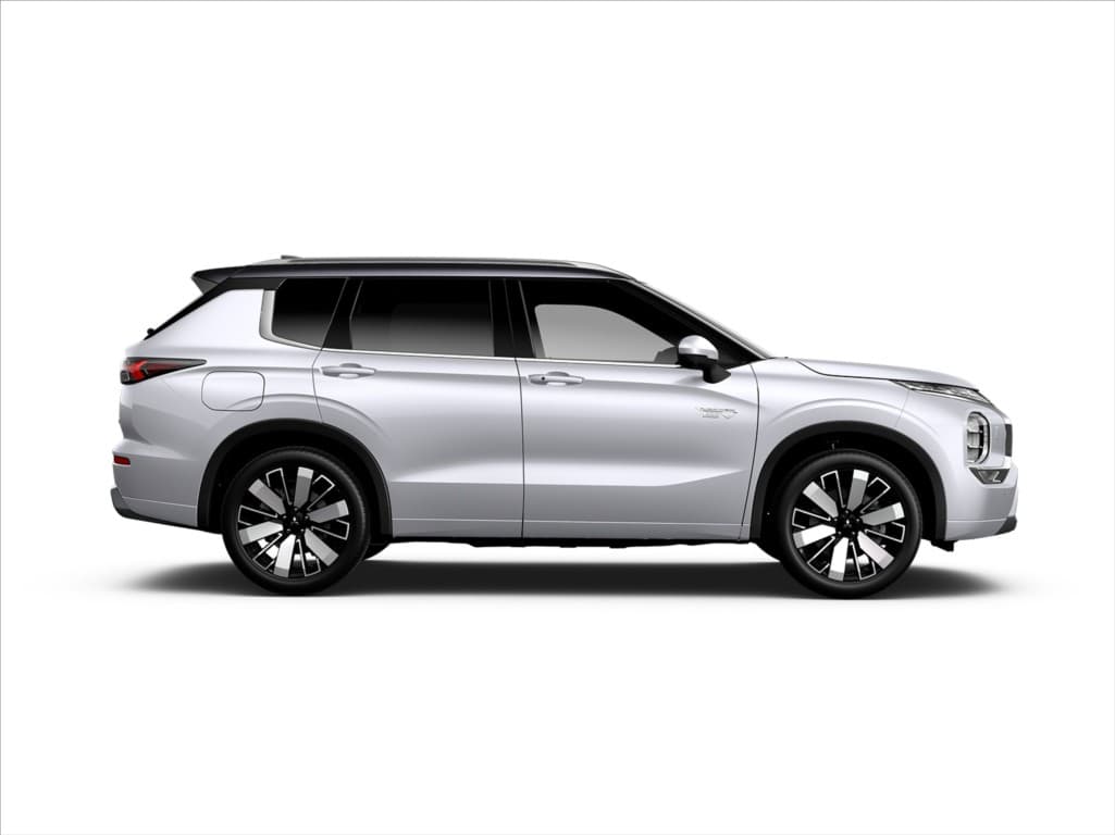 2025 Mitsubishi Outlander - 8