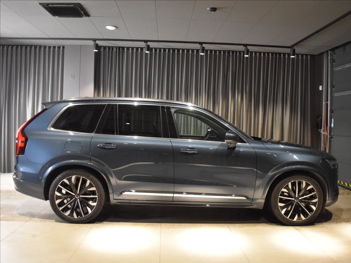 2025 Volvo Xc90 - 3