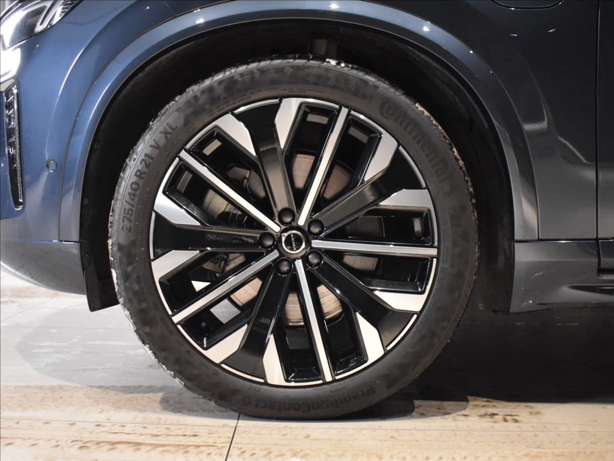2025 Volvo Xc90 - 8