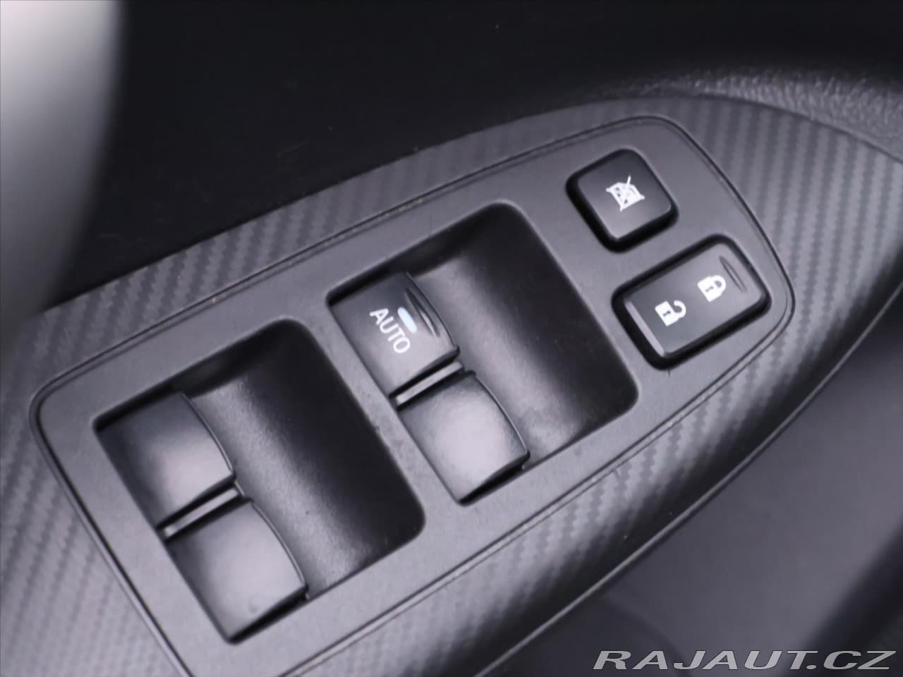 2019 Mitsubishi Eclipse - 15