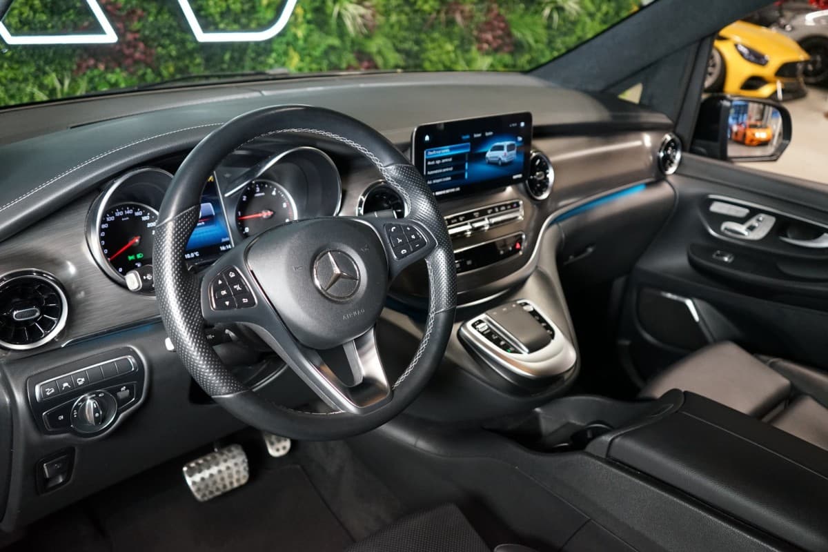2022 Mercedes-Benz V-Class - 10