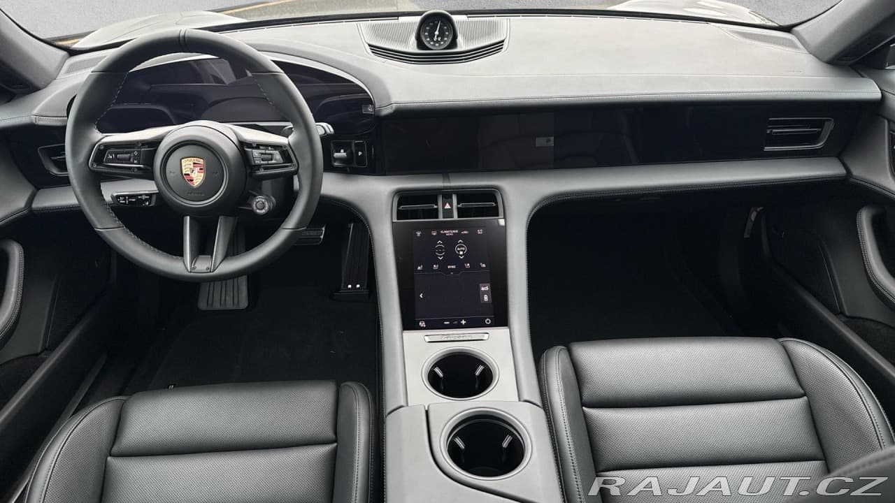 2025 Porsche Taycan - 19