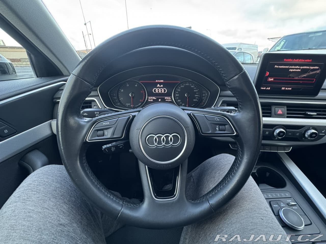 2019 Audi A4 - 16